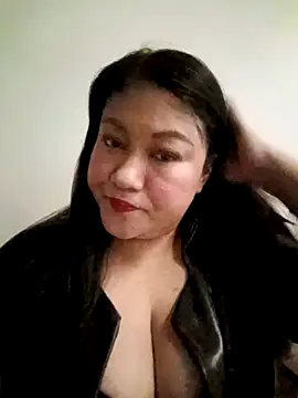 Snapshot of dominalisa chatting on April 15, 2026, 10:44 am dominalisa online show from April 15, 2026, 10:44 am
