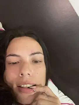 Elisahc420 online show from April 14, 2026, 8:59 pm