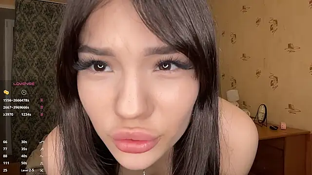 Snapshot of Barbie_Aria chatting on April 24, 2026, 5:04 pm Barbie Aria online show from April 24, 2026, 5:04 pm