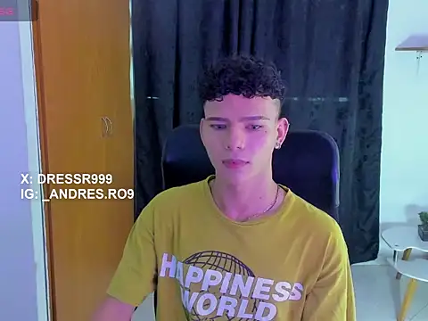 sebascuterouss online show from April 18, 2026, 11:58 am