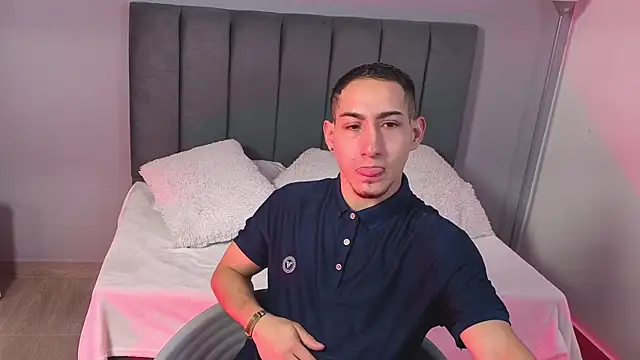 Snapshot of jhan_vassilis chatting on April 4, 2026, 11:51 am jhan vassilis online show from April 4, 2026, 11:51 am