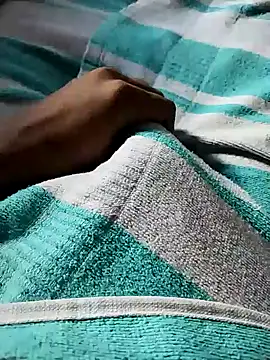 Daddy 004   online show from April 6, 2026, 1:14 am