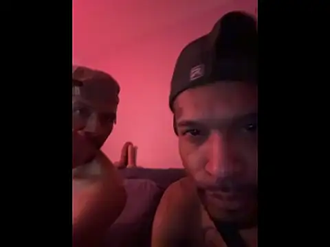 Snapshot of JRNBLU44 chatting on April 4, 2026, 6:38 pm JRNBLU44 online show from April 4, 2026, 6:38 pm