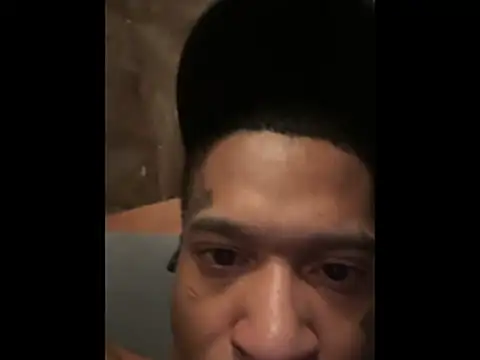 Snapshot of JRNBLU44 chatting on April 5, 2026, 9:28 am JRNBLU44 online show from April 5, 2026, 9:28 am