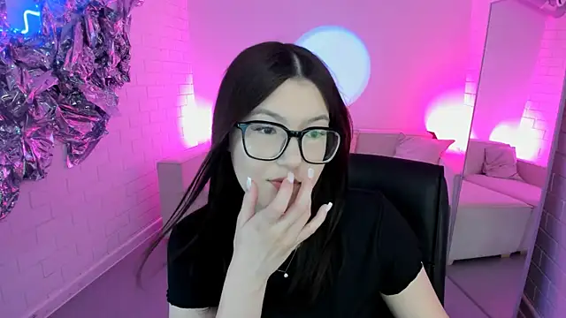 JennyGibson online show from July 8, 2026, 5:12 am