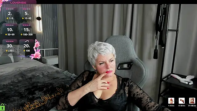 Linda Zef1r online show from May 19, 2026, 9:26 am
