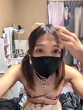 mikuchi1019 online show from June 7, 2026, 4:33 pm