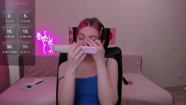 Marie Reyess online show from May 14, 2026, 3:57 am