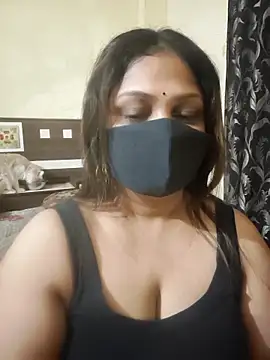 SluttySonam online show from April 8, 2026, 7:58 pm