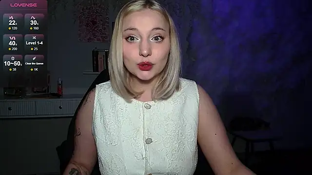 Snapshot of SW_K1RA1 chatting on April 27, 2026, 8:29 pm SW K1RA1 online show from April 27, 2026, 8:29 pm