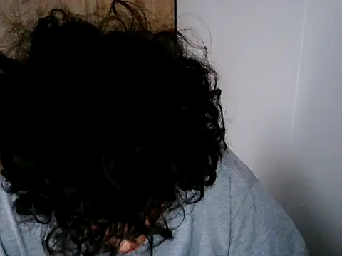 normalboy16 online show from April 5, 2026, 8:39 pm