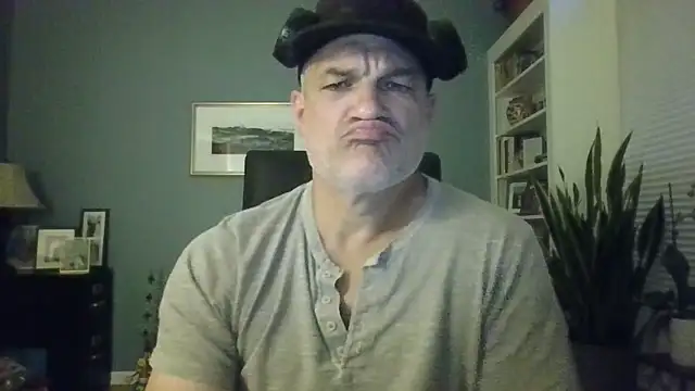 Snapshot of Jaypop2022 chatting on June 7, 2026, 8:40 am Jaypop2022 online show from June 7, 2026, 8:40 am