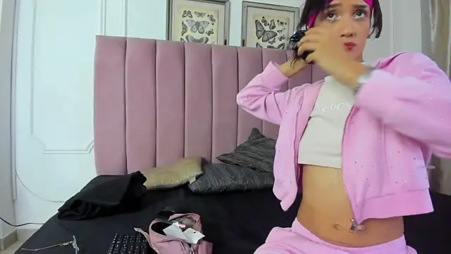 Alexa fox669 online show from June 25, 2026, 1:26 pm