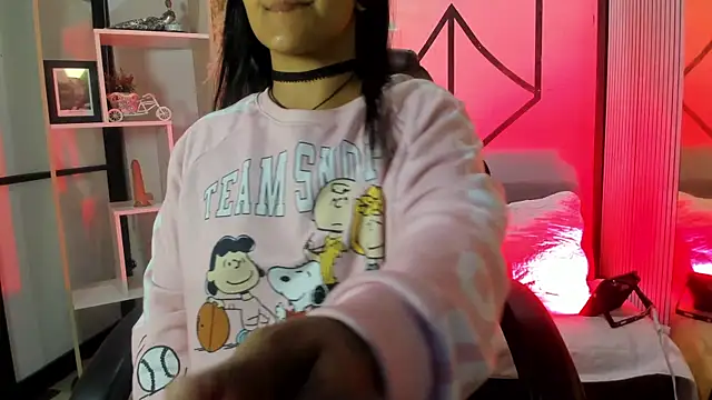 LexiAdamss online show from April 7, 2026, 1:00 pm