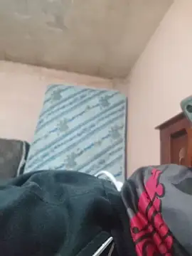 Snapshot of Alcon347 chatting on April 5, 2026, 4:37 pm Alcon347 online show from April 5, 2026, 4:37 pm