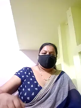 Snapshot of PINKI_024 chatting on April 13, 2026, 5:35 am PINKI 024 online show from April 13, 2026, 5:35 am