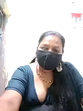 Snapshot of PINKI_024 chatting on April 18, 2026, 7:23 am PINKI 024 online show from April 18, 2026, 7:23 am