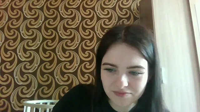 KikiAmino online show from June 6, 2026, 6:51 am