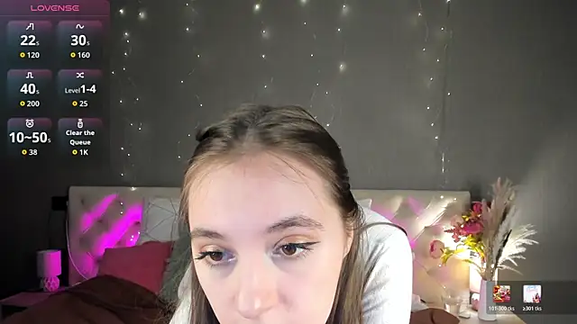 Snapshot of Amy-Desiree chatting on April 11, 2026, 12:37 am Amy-Desiree online show from April 11, 2026, 12:37 am