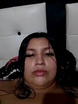 tuela8 online show from April 2, 2026, 8:39 pm