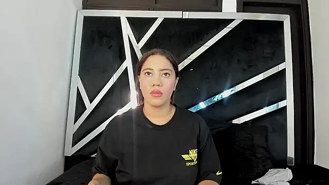 Daphne cuteht online show from April 9, 2026, 8:47 pm