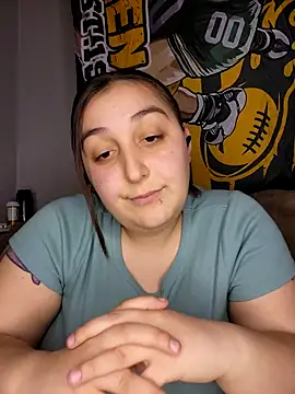 Horneysunflower420 online show from May 1, 2026, 3:33 am