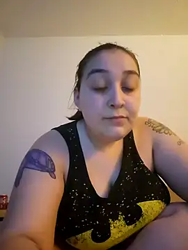 Horneysunflower420 online show from May 5, 2026, 2:19 am