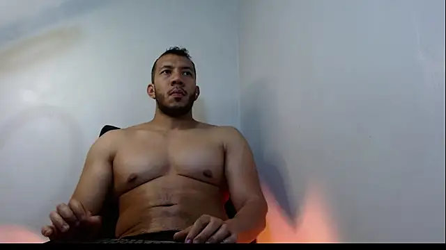 georgeholl online show from May 5, 2026, 1:57 am