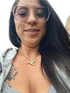 Snapshot of VALERY-94 chatting on May 4, 2026, 12:12 pm VALERY-94 online show from May 4, 2026, 12:12 pm