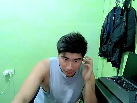 Snapshot of Hunkfireman chatting on April 10, 2026, 1:11 am Hunkfireman online show from April 10, 2026, 1:11 am