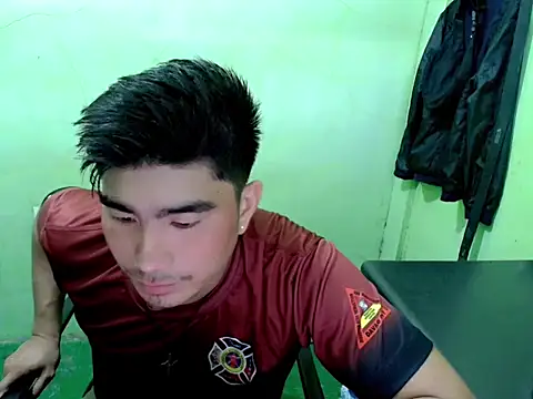 Snapshot of Hunkfireman chatting on May 1, 2026, 12:59 am Hunkfireman online show from May 1, 2026, 12:59 am