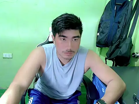 Snapshot of Hunkfireman chatting on May 15, 2026, 11:01 pm Hunkfireman online show from May 15, 2026, 11:01 pm