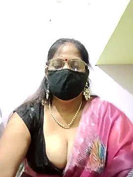 SEEMA 012 online show from May 16, 2026, 4:42 am