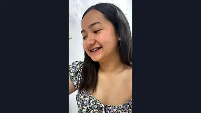 BirgitCelestino online show from April 8, 2026, 4:23 am