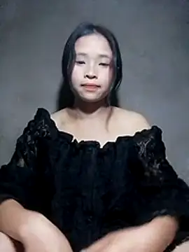 Snapshot of Liss-mimi chatting on April 5, 2026, 2:14 pm Liss-mimi online show from April 5, 2026, 2:14 pm