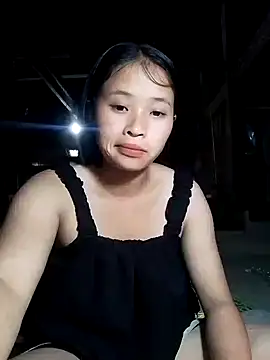 Liss-mimi online show from June 5, 2026, 11:32 pm
