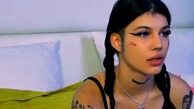 YasminnStorm online show from June 10, 2026, 4:23 am