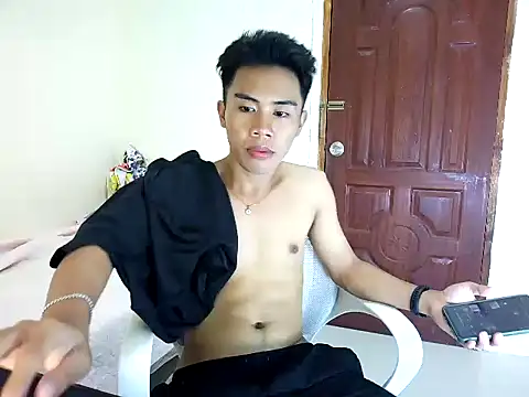 Snapshot of valerio_fernan chatting on May 3, 2026, 2:45 pm valerio fernan online show from May 3, 2026, 2:45 pm