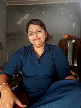 Snapshot of Riyashrma001 chatting on April 22, 2026, 7:11 am Riyashrma001 online show from April 22, 2026, 7:11 am