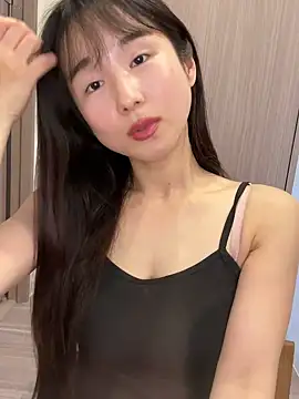 Hinako 0012 online show from May 22, 2026, 4:08 am