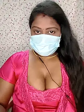 Romantic Woman online show from May 4, 2026, 6:48 pm