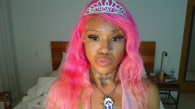 Snapshot of spookiebaddie chatting on May 10, 2026, 3:44 am spookiebaddie online show from May 10, 2026, 3:44 am