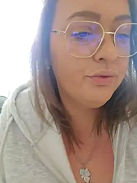 Blondibaby online show from April 26, 2026, 9:51 am