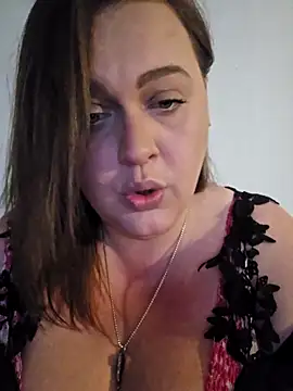 Blondibaby online show from May 4, 2026, 7:43 pm