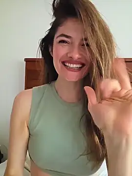 CelineBoyer  online show from May 31, 2026, 8:54 pm