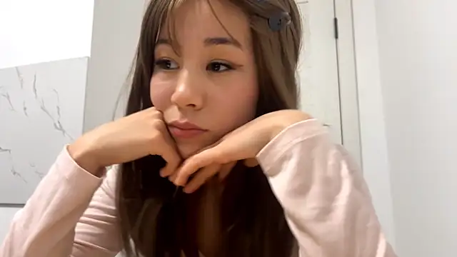 fengxicolombia online show from April 4, 2026, 5:10 pm