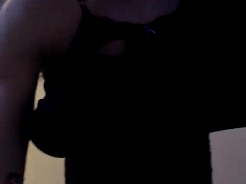 Snapshot of Daniellesafada chatting on April 25, 2026, 3:31 am Daniellesafada online show from April 25, 2026, 3:31 am