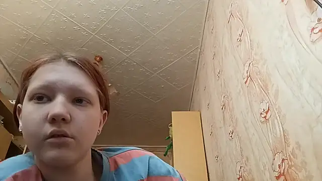 BirgitKamal online show from May 10, 2026, 11:37 am