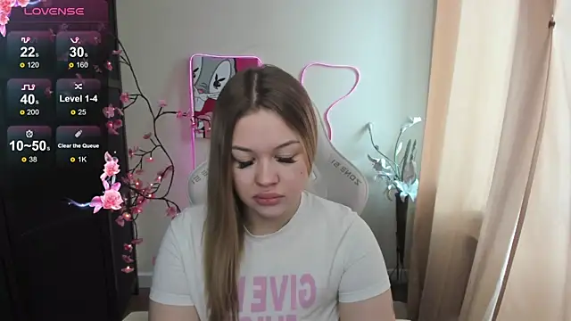 AmeliePeach online show from May 26, 2026, 2:29 am