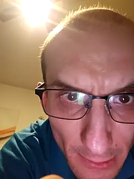 UpbeatXiphias online show from April 7, 2026, 5:08 am